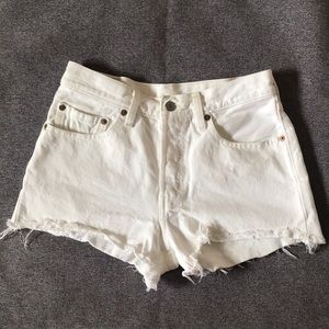 White Denim Levi Shorts